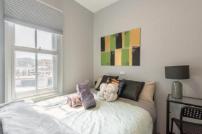 1 Private Double Room in Sydney CBD Near Train UTS DarlingHar&ICC&Chinatown with ensuite - ROOM ONLY, Sydney